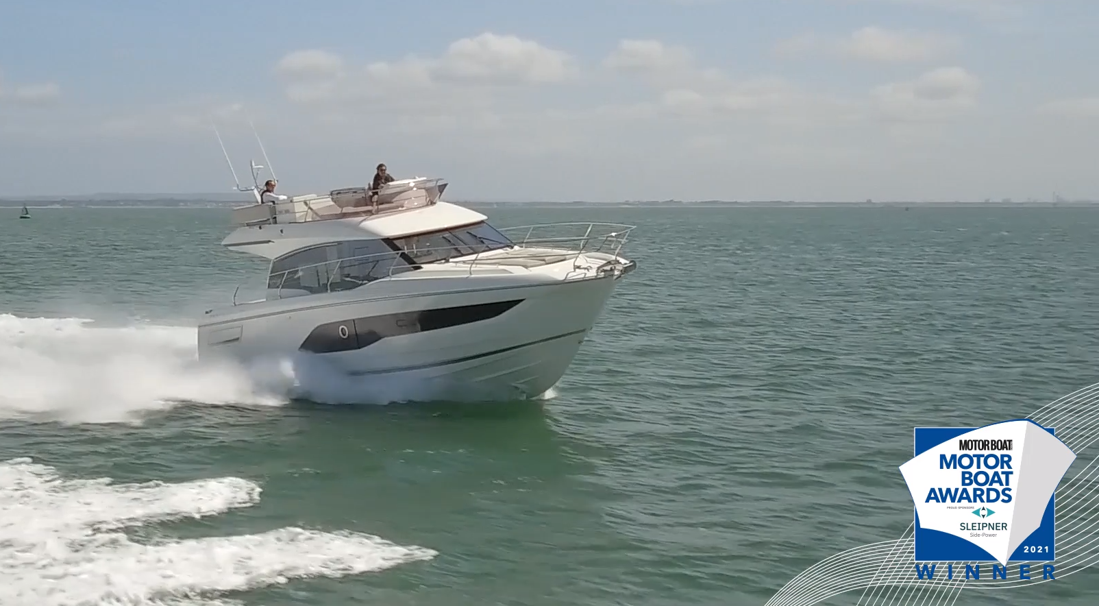 , Prestige 420 – Winner at the Motor Boat Awards 2021