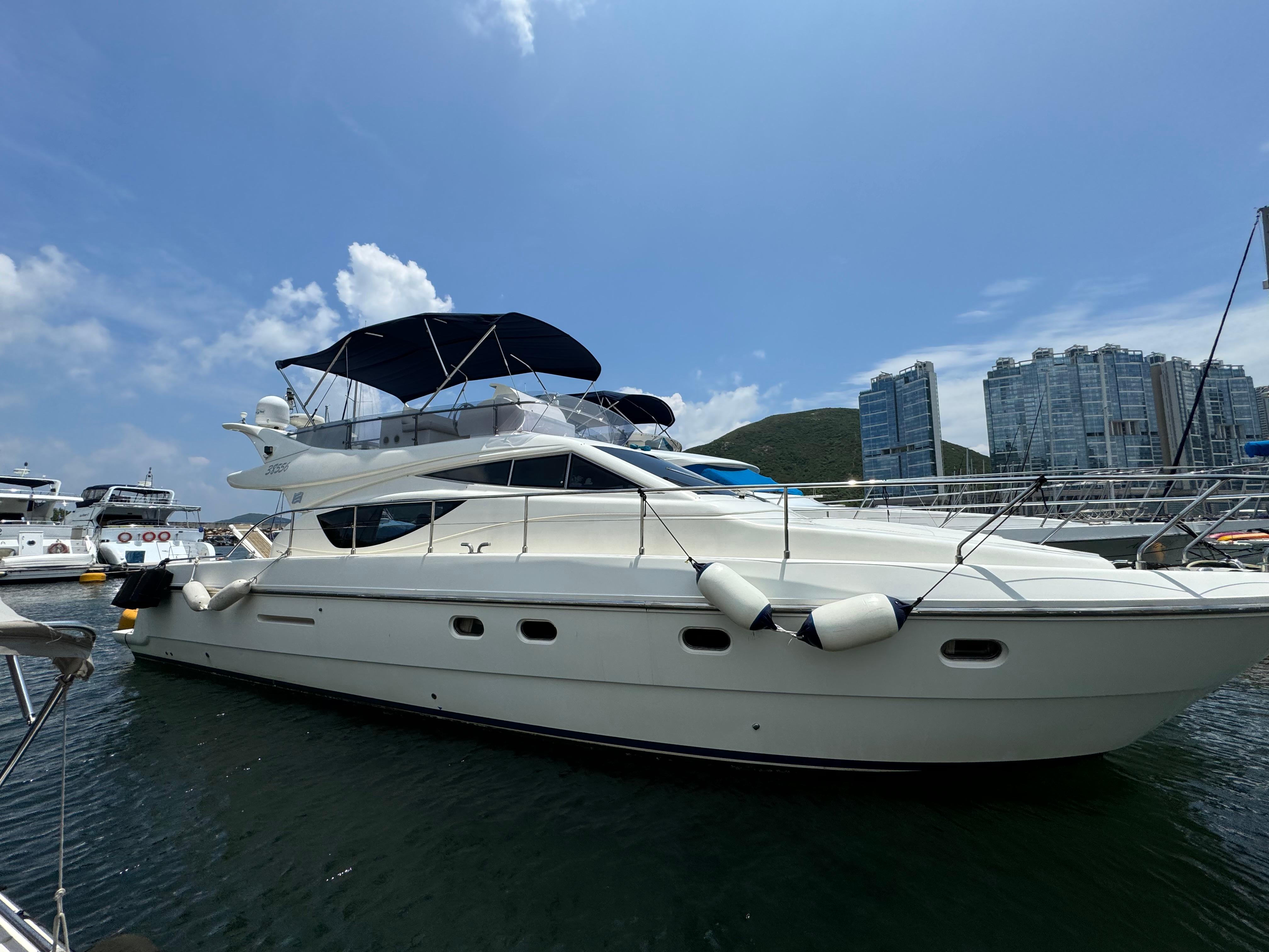 2006 Ferretti Yachts 460